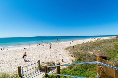 Short Stroll To Surf Beach - North Street, Woorim - Phillip Island Accommodation 15