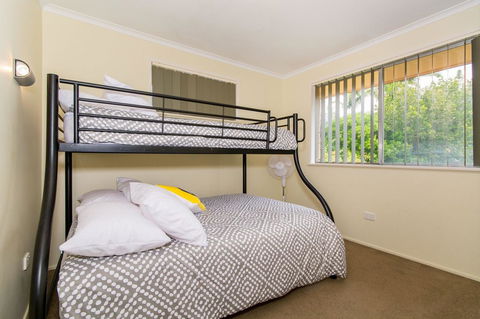 Short Stroll To Surf Beach - North Street, Woorim - Phillip Island Accommodation 6