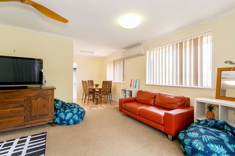 Short Stroll To Surf Beach - North Street, Woorim - Phillip Island Accommodation 17