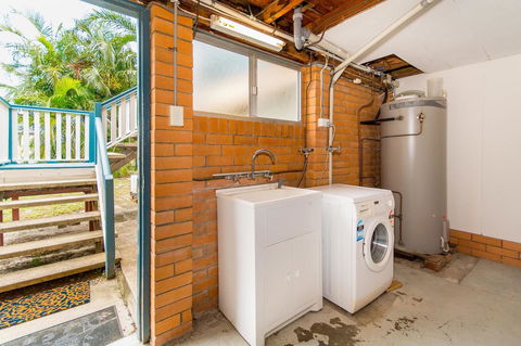 Short Stroll To Surf Beach - North Street, Woorim - Phillip Island Accommodation 1