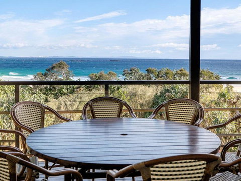 Claytons 1 By Discover Stradbroke - Phillip Island Accommodation 15