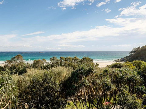 Claytons 1 By Discover Stradbroke - Phillip Island Accommodation 26