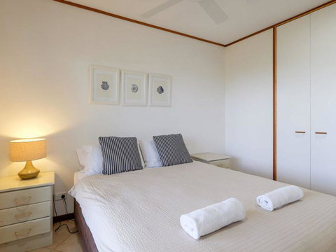 Claytons 1 By Discover Stradbroke - Phillip Island Accommodation 9