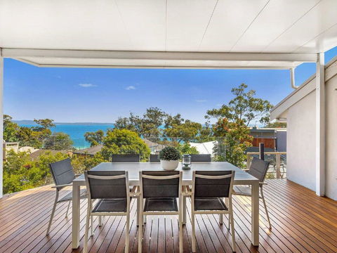 'Nunkeri', 5 Kerrie Close - Stunning House With Fabulous Views, Linen, WIFI & Air Conditioning - Phillip Island Accommodation 0