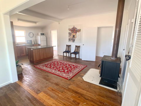 'The Wattles' - True Country Escape Near Wineries - Borenore - Phillip Island Accommodation 0