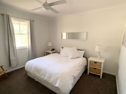 'The Wattles' - True Country Escape Near Wineries - Borenore - Phillip Island Accommodation 3