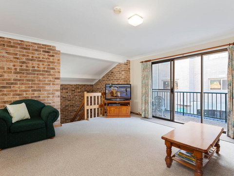 1 'Monterea' 3 Ondine Close - Walking Distance To Beach - Phillip Island Accommodation 1