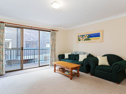 1 'Monterea' 3 Ondine Close - Walking Distance To Beach - Phillip Island Accommodation 2