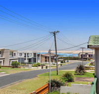1/32 Ocean Avenue - three bedrooms three bathrooms air con boat parking  water views - Phillip Island Accommodation