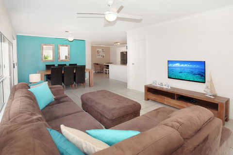 1/882 David Low Way Marcoola - 500 Bond, Linen Included, Pet Friendly - Phillip Island Accommodation 3