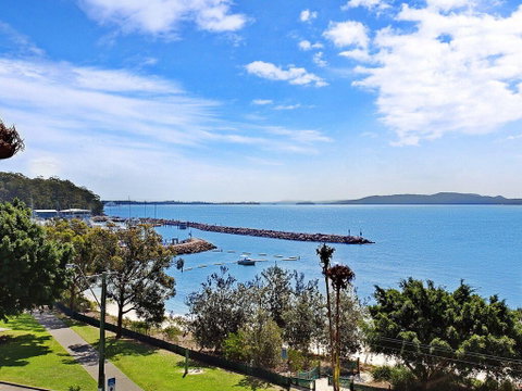 10 'Kiah' 53 Victoria Parade - Waterfront Views, AIRCON And Close To The Marina. - Phillip Island Accommodation 3