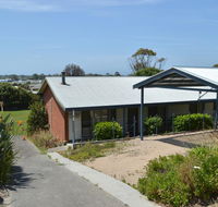 100 on Myer - Phillip Island Accommodation