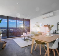 107 Light Filled Cozy Apt in the Heart of St Kilda - Phillip Island Accommodation