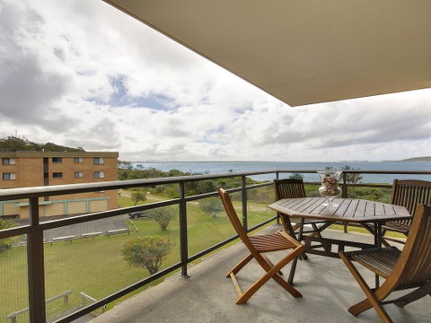 11 'Promenade' 8 Intrepid Close - Air Conditioned Unit With Beautiful Water Views - Phillip Island Accommodation 0