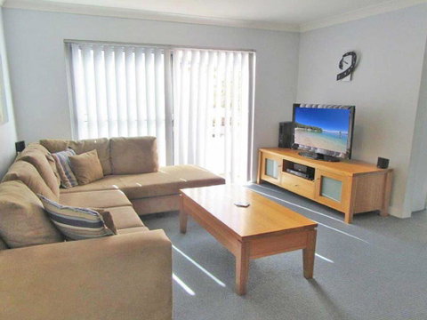 11 'Silvana Court', 26 Ajax Avenue - Close To The Water And Clubs - Phillip Island Accommodation 2