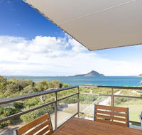 12 'Intrepid' 3 Intrepid Close - right on the beachfront