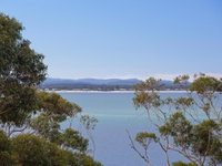 12 'Thurlow Lodge' 6 Thurlow Avenue - water views pool and central location