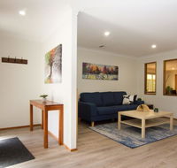 12 Mount Porepunkah Road