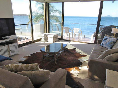 13 'Harbourside', 3-7 Soldiers Point Road - Fantastic Waterfront Unit - Phillip Island Accommodation 0