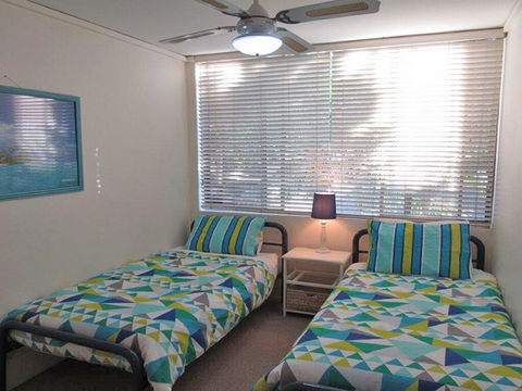 13 'Harbourside', 3-7 Soldiers Point Road - Fantastic Waterfront Unit - Phillip Island Accommodation 3