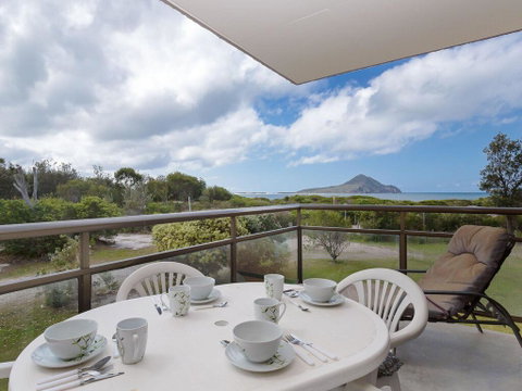 13 'INTREPID', 3 INTREPID CL - FANTASTIC UNIT WITH STUNNING WATER VIEWS - Phillip Island Accommodation 0