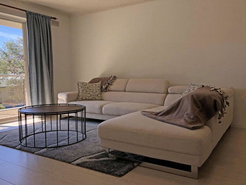 13 'Parkview', 11-13 Catalina Close - Great Location Unit With A Locked Garage - Phillip Island Accommodation 1
