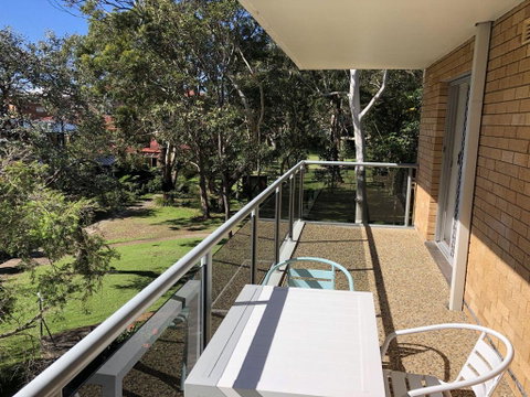 13 'Parkview', 11-13 Catalina Close - Great Location Unit With A Locked Garage - Phillip Island Accommodation 2