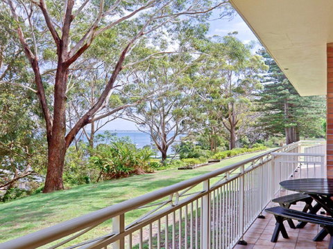 2 'Fiddlers Green' 62 Magnus Street - Ground Floor Unit Walking Distance To Nelson Bay - Phillip Island Accommodation 0