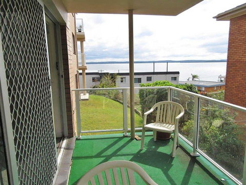 2 'Highpoint' 4 Magnus Street - Two Bedroom Unit Close To Nelson Bay CBD - Phillip Island Accommodation 3
