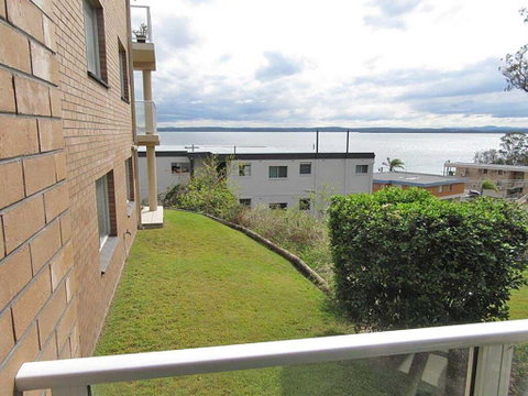 2 'Highpoint' 4 Magnus Street - Two Bedroom Unit Close To Nelson Bay CBD - Phillip Island Accommodation 1