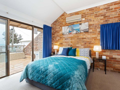 2 'Yachtsman Rest', 37 Victoria Parade - Foxtel, Aircon, Waterviews - Phillip Island Accommodation 1