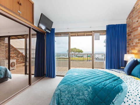 2 'Yachtsman Rest', 37 Victoria Parade - Foxtel, Aircon, Waterviews - Phillip Island Accommodation 2