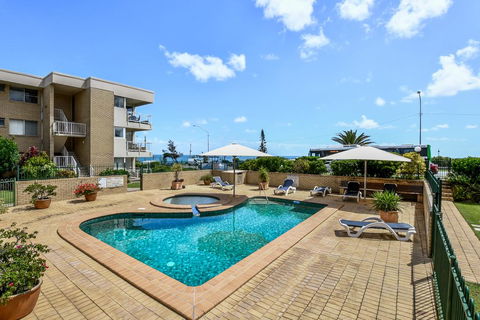 2 Bedroom Top Floor Unit - Ocean Views And Pool - Phillip Island Accommodation 3