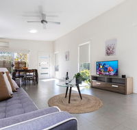 2 Bedroom w/Parking Near Central Cessnock - Phillip Island Accommodation
