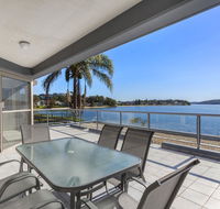 2 The Shores Soldiers Point - Waterfront - Uninterrupted Water Views INCLUDING ALL LINEN  TOWELS Free Wi-Fi