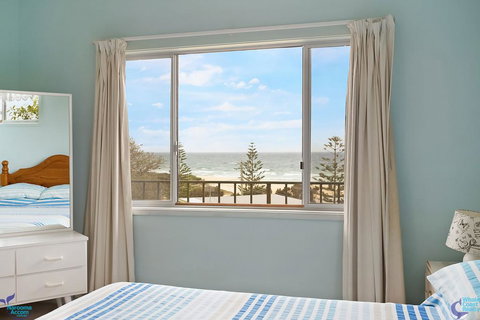 22 Dulling Street - Beach House - Phillip Island Accommodation 1