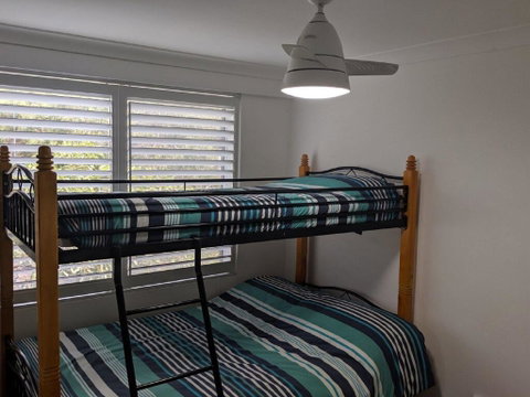 24 'The Poplars', 34 Magnus Street - Views, Aircon, WIFI, Netflix & Pool - Phillip Island Accommodation 3