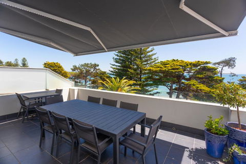 C-Scape Penthouse - Cowes Beach Front - Phillip Island Accommodation 2