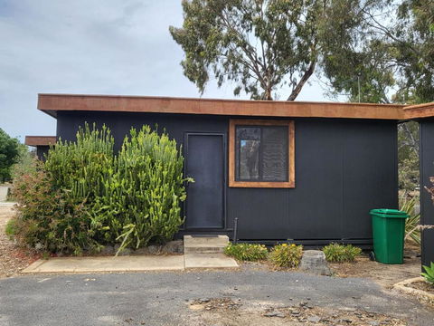 C And C Backpack - Phillip Island Accommodation 1
