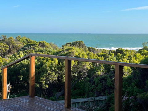 C4 Miles Beach Shack - Phillip Island Accommodation 4