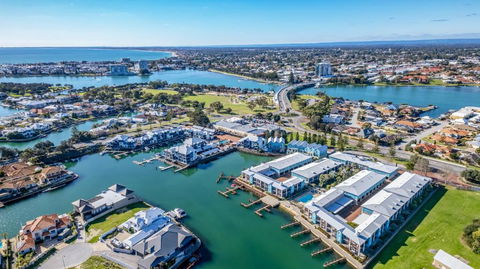 C Mandurah Apartment Resort - Phillip Island Accommodation 0
