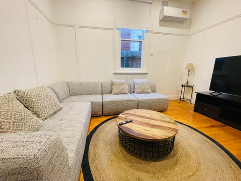 D114 Victorian Central Stay - Phillip Island Accommodation 2