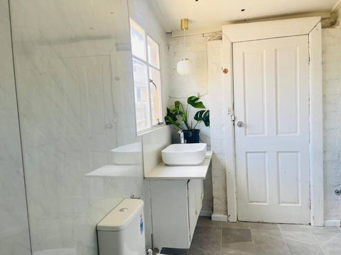 D133 St Alban Station Stay - Phillip Island Accommodation 1