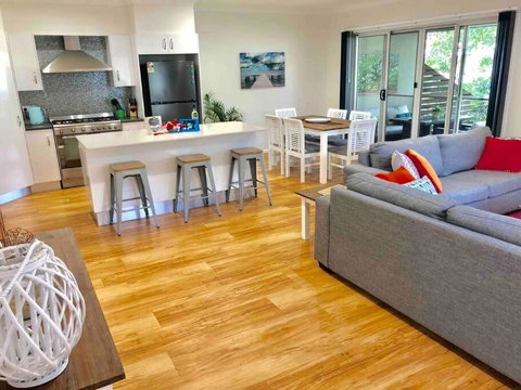 DELUXE Escape! Central, NEW & Spacious 3 Bed - Phillip Island Accommodation 0