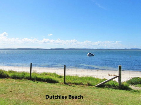27b Christmas Bush Avenue - Duplex In Nelson Bay Walking Distance To Dutchies Beach - Phillip Island Accommodation 3