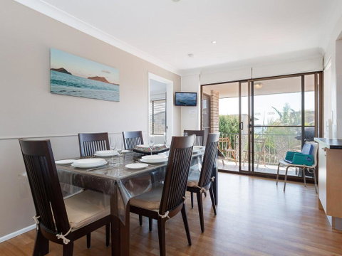 3 'ENDEAVOUR', 13 ONDINE CL - LARGE THREE BEDROOM UNIT WITH FILTERED WATER VIEWS - Phillip Island Accommodation 1