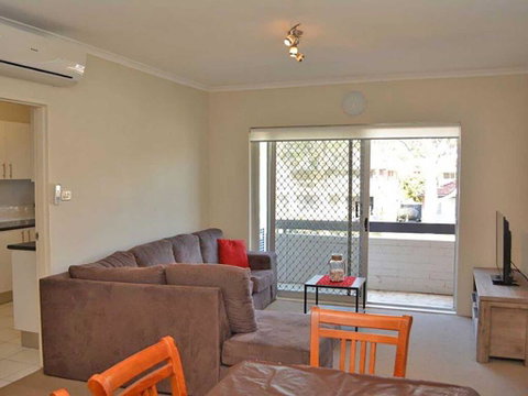 3 'Silvana Court', 26 Ajax Avenue - Neat Unit With Air Conditioning - Phillip Island Accommodation 2