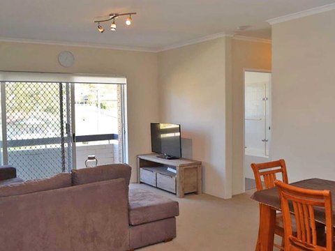3 'Silvana Court', 26 Ajax Avenue - Neat Unit With Air Conditioning - Phillip Island Accommodation 1