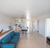 3 Bedroom Apartment // Spence St - Phillip Island Accommodation