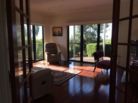 3 Sea/Fraser Island View Deckings, Beachfront, Marina - Phillip Island Accommodation 0